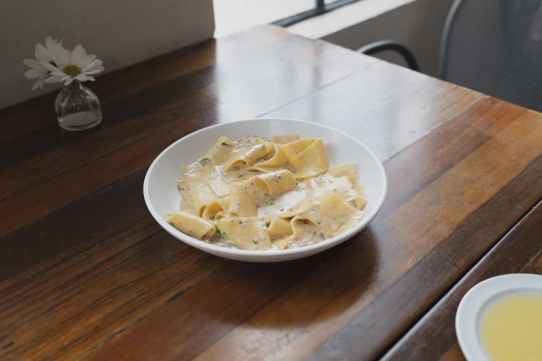 美食日記 | 簡單美味的義大利麵 Pasta Sisters