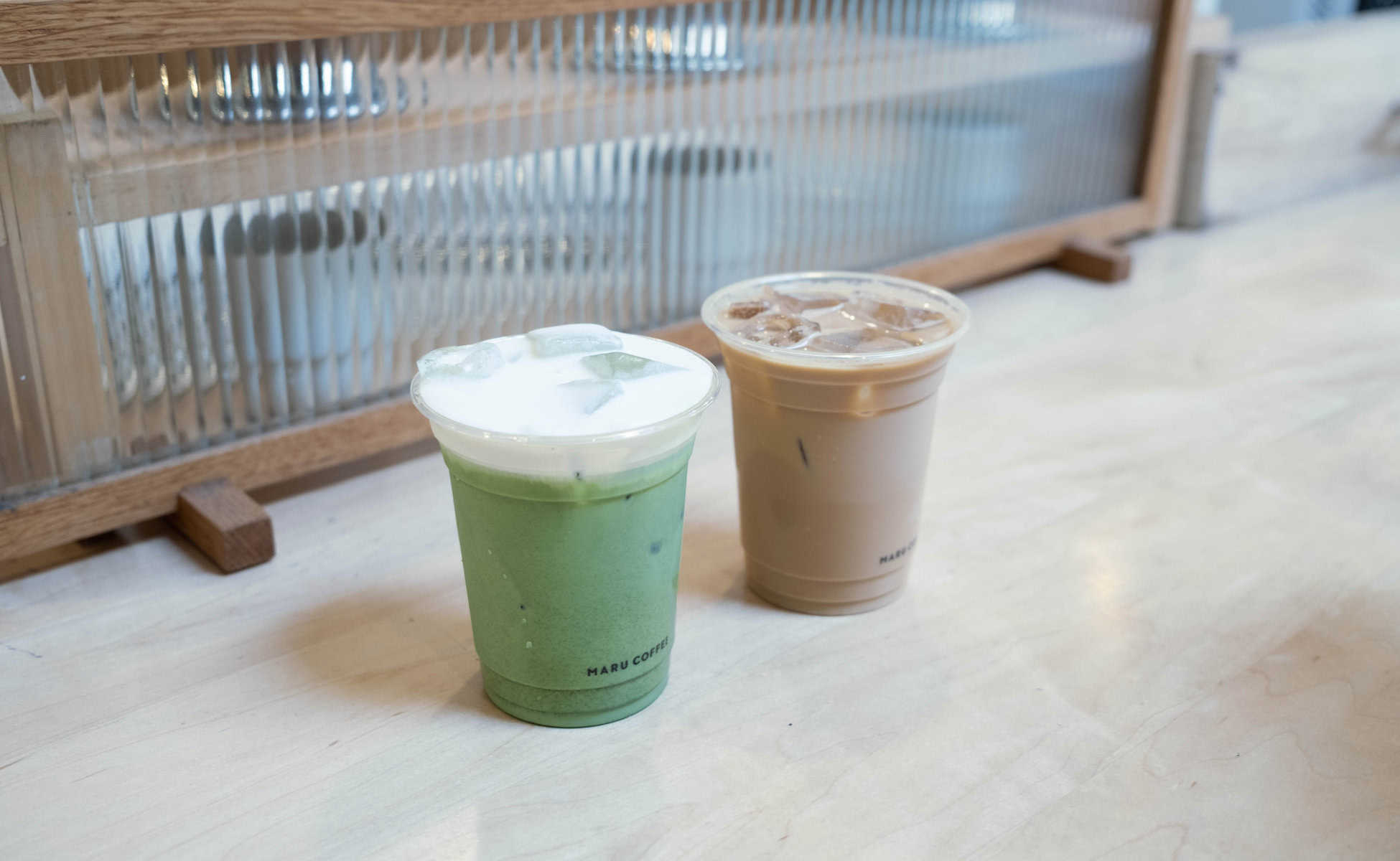 冰抹茶拿鐵和拿鐵